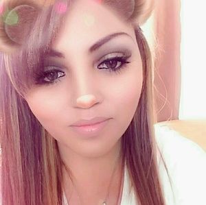 Meet your Posher, Ariana